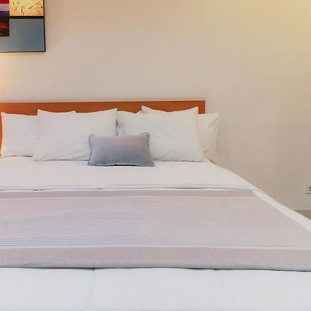Home Guesthouse Surabaja Zewnętrze zdjęcie