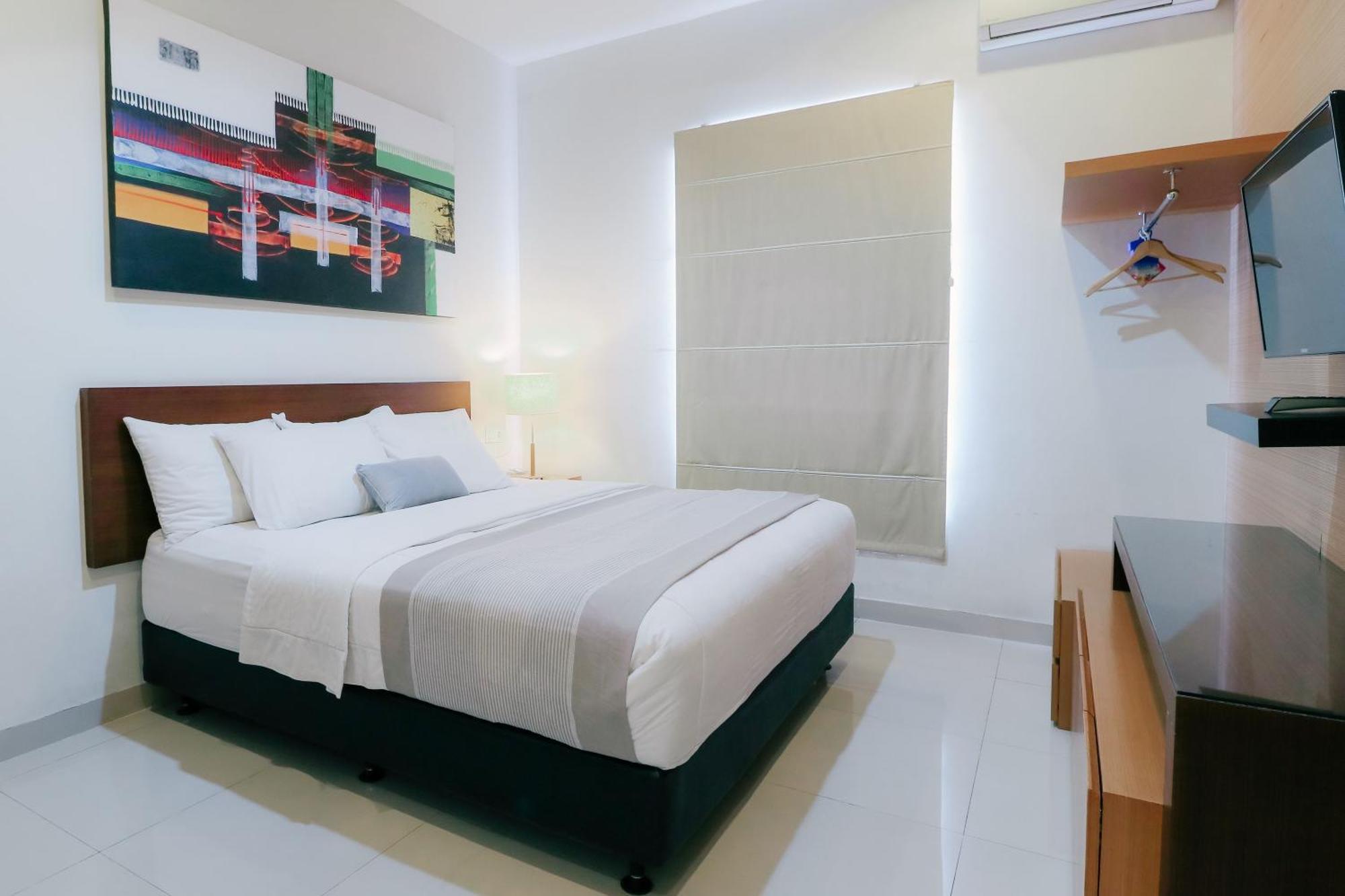Home Guesthouse Surabaja Zewnętrze zdjęcie