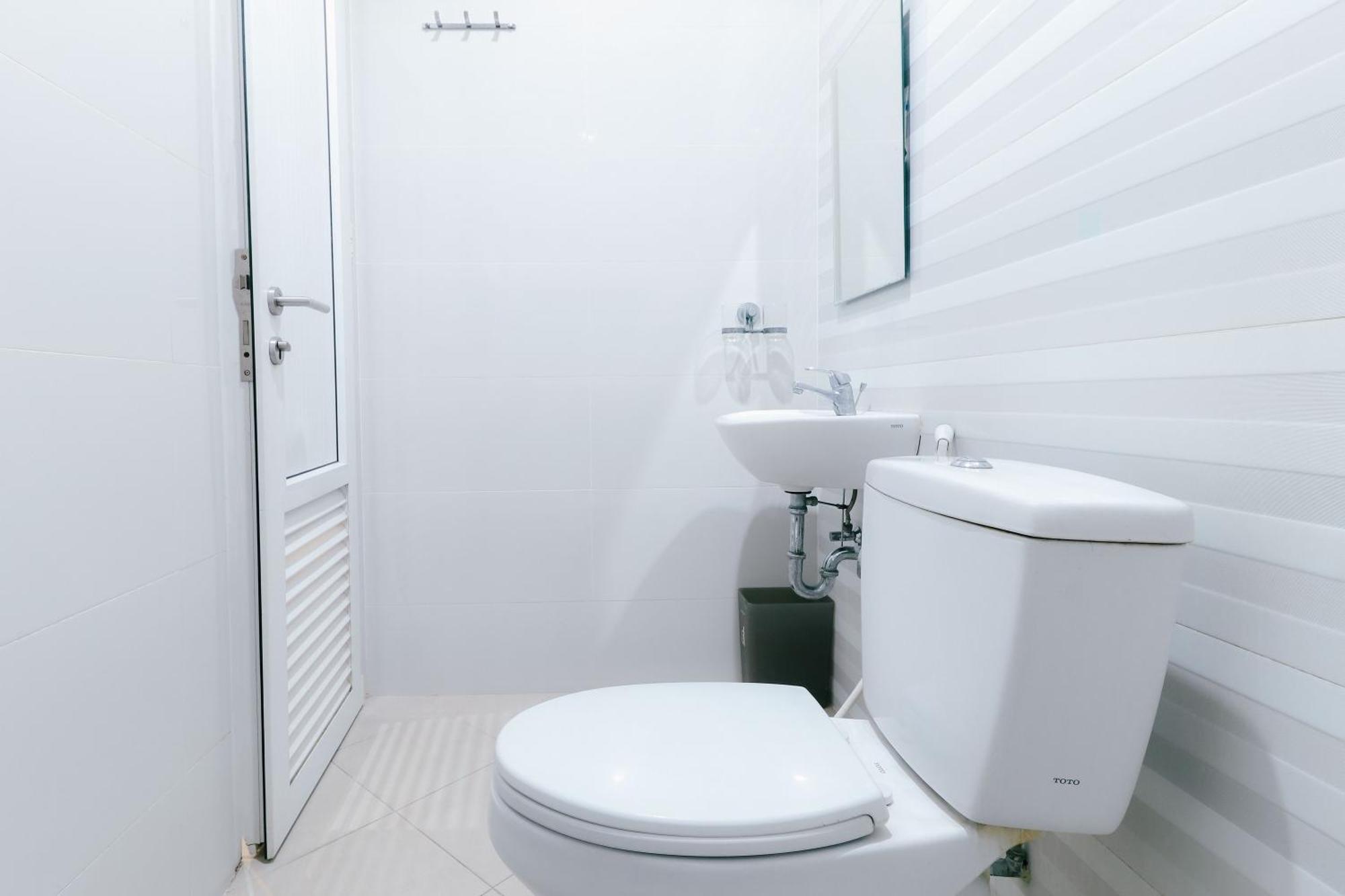 Home Guesthouse Surabaja Zewnętrze zdjęcie